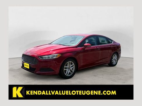 Used 2015 Ford Fusion SE FWD image 1