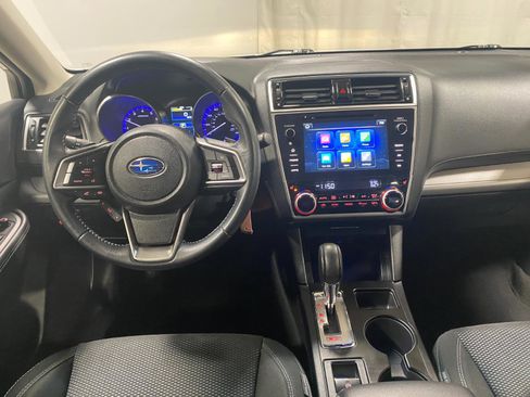 Used 2018 Subaru Outback 2.5i Premium image 2