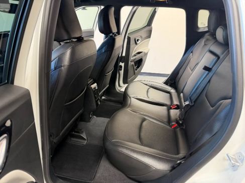 Used 2025 Jeep Compass Limited AWD/4WD image 28