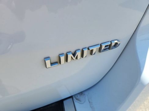 Used 2022 Jeep Grand Cherokee Limited AWD/4WD image 43