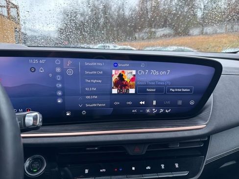 Used 2024 Buick Envision Sport Touring image 26