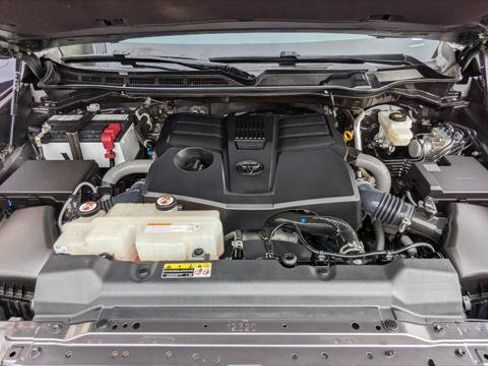 Used 2023 Toyota Tundra Limited image 26