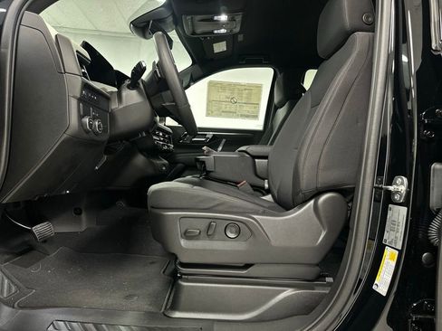 New 2025 Chevrolet Tahoe 2WD image 19