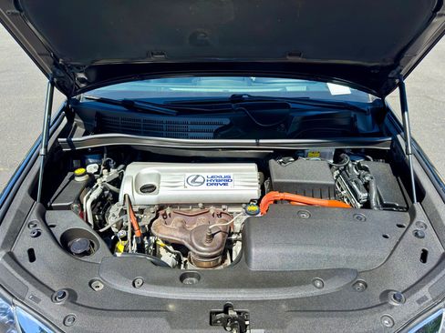 Used 2010 Lexus HS 250h FWD image 16