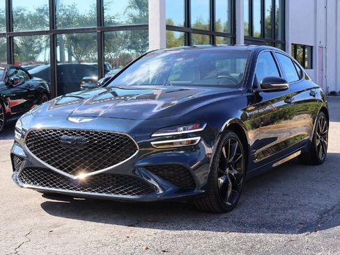 Used 2023 Genesis G70 3.3T w/ Sport Advanced Package image 10