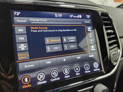 Used 2021 Jeep Grand Cherokee Limited w/ Premium Lighting Group image 9