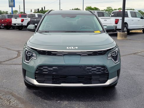 Used 2023 Kia Niro Wind w/ Wind Preserve Package FWD image 9