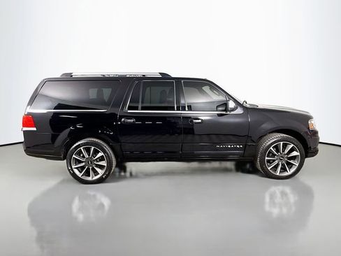 Used 2016 Lincoln Navigator L Reserve image 8