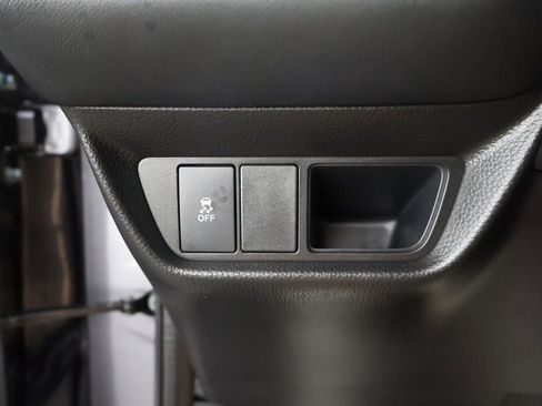 Certified 2026 Honda HR-V LX image 35