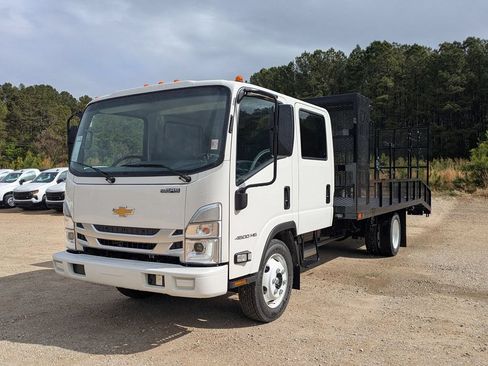 New 2026 Chevrolet Low Cab Forward RWD image 5