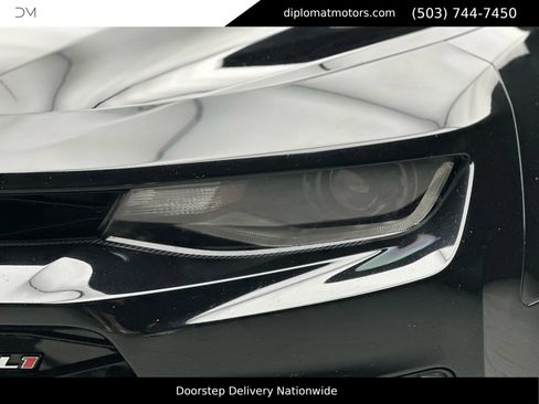 Used 2018 Chevrolet Camaro ZL1 image 13