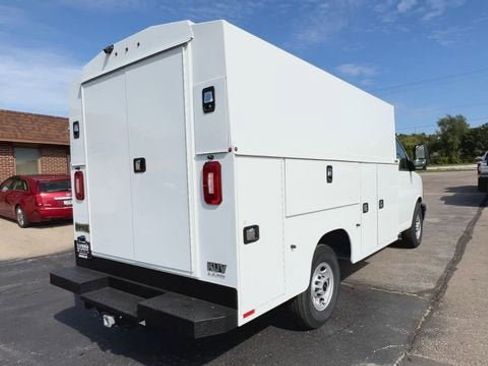 New 2025 GMC Savana 3500 w/ Power Convenience Package image 8