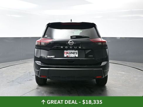 Used 2024 Nissan Rogue S image 13