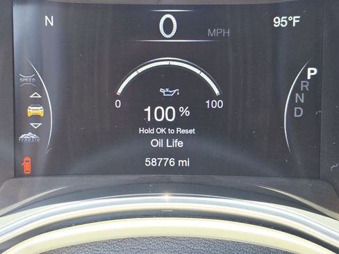 Used 2021 Jeep Grand Cherokee Limited w/ Sun & Sound Group image 36