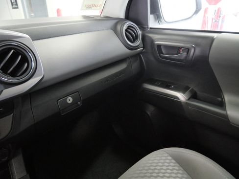 Certified 2023 Toyota Tacoma SR5 image 36