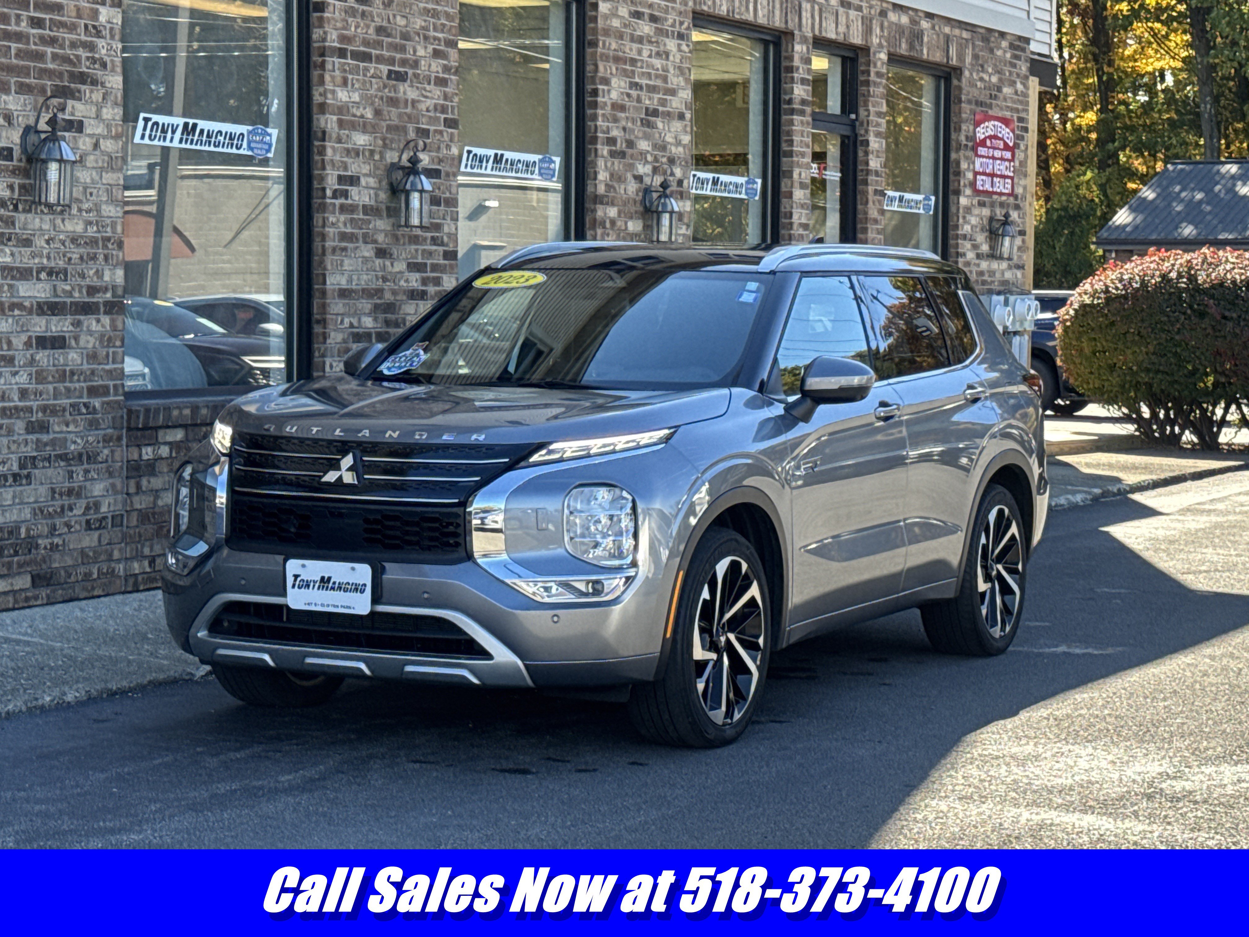 Used 2023 Mitsubishi Outlander SEL AWD/4WD image 1