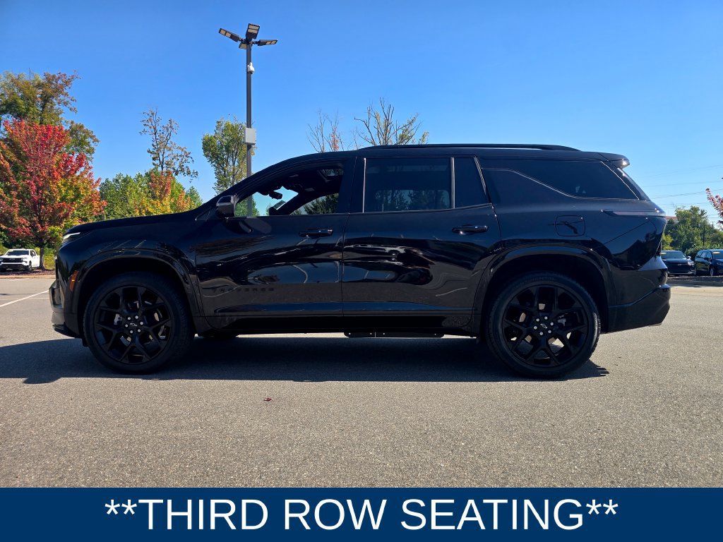 Used 2024 Chevrolet Traverse RS FWD image 5