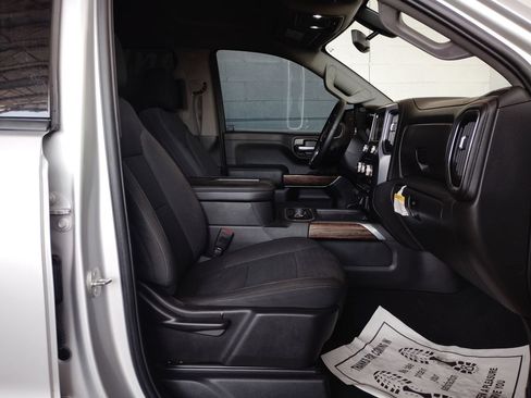 Used 2021 GMC Sierra 1500 Elevation w/ Preferred Package RWD image 12