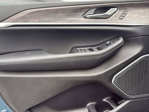 New 2026 Jeep Grand Cherokee L Limited image 26