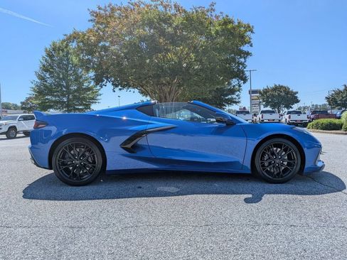 Used 2023 Chevrolet Corvette Stingray Coupe w/ Z51 Performance Package RWD image 8