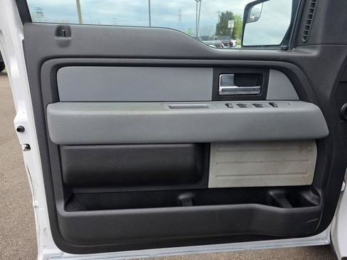 Used 2014 Ford F150 XLT w/ Trailer Tow Package RWD image 7