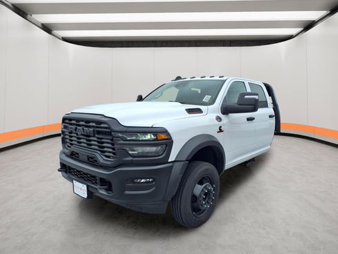 New 2026 RAM 5500 Tradesman AWD/4WD image 3