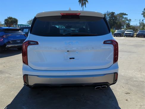 New 2025 Kia Telluride S image 7