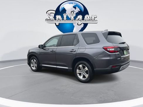 Used 2025 Honda Pilot EX-L image 7