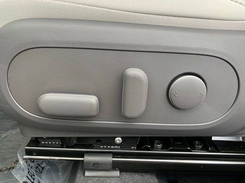 New 2026 Hyundai Kona SEL Premium image 12