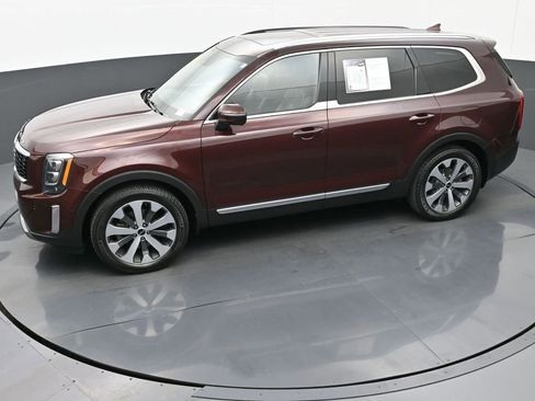 Used 2022 Kia Telluride EX w/ EX Premium Package FWD image 41