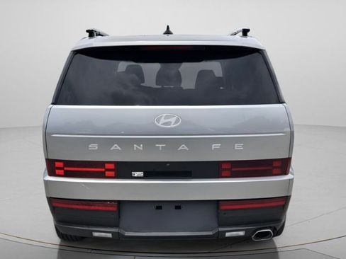 Used 2025 Hyundai Santa Fe SEL FWD image 5