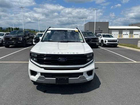 Used 2025 Ford Expedition Max Platinum w/ Platinum Ultimate Package AWD/4WD image 8
