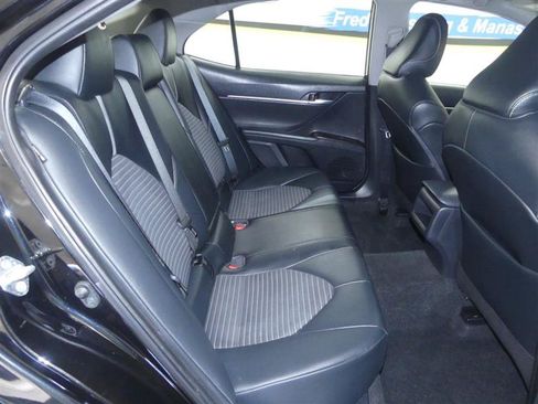 Used 2021 Toyota Camry SE AWD/4WD image 18