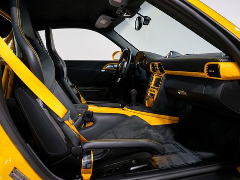 Used 2008 Porsche 911 GT2 image 32