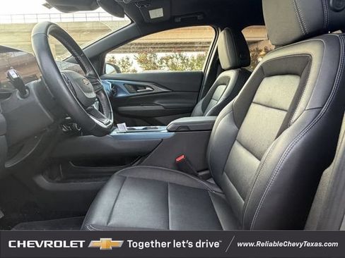 Used 2024 Chevrolet Equinox EV LT FWD image 9