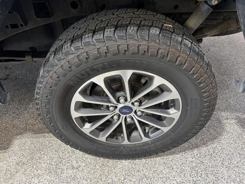 Used 2018 Ford F150 XLT w/ Equipment Group 302A Luxury AWD/4WD image 27