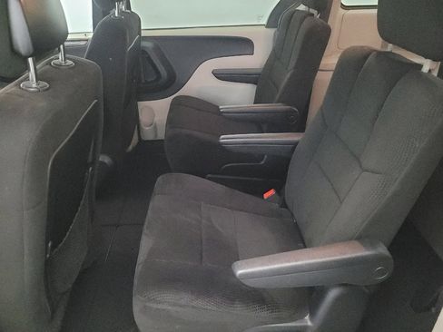 Used 2013 Dodge Grand Caravan SE image 18