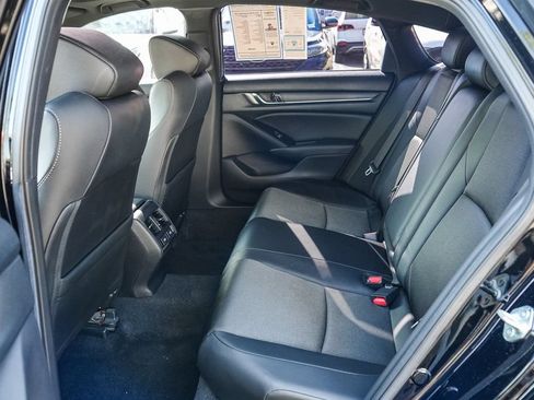 Used 2021 Honda Accord Sport image 18