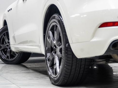 Used 2021 Maserati Levante AWD/4WD image 15
