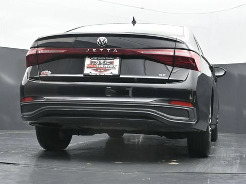 Used 2026 Volkswagen Jetta SE FWD image 38