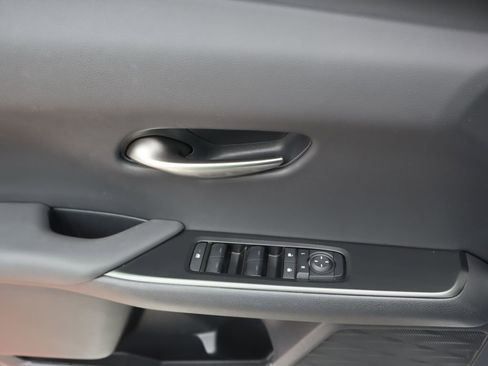 Used 2025 Lexus UX 300h FWD image 19