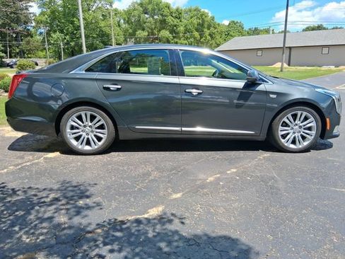 Used 2018 Cadillac XTS Luxury AWD/4WD image 6