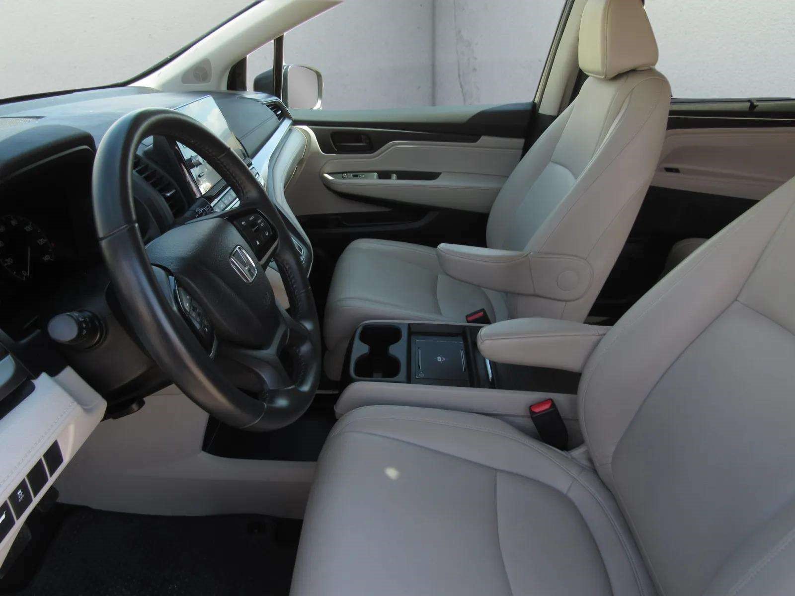 Used 2025 Honda Odyssey EX-L image 17