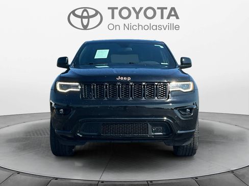 Used 2021 Jeep Grand Cherokee Laredo X AWD/4WD image 8