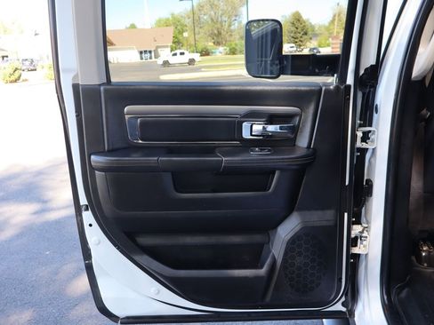 Used 2018 RAM 2500 Laramie w/ Sport Appearance Group AWD/4WD image 24