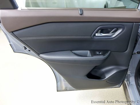 Used 2023 Nissan Rogue SL w/ SL Premium Package AWD/4WD image 22