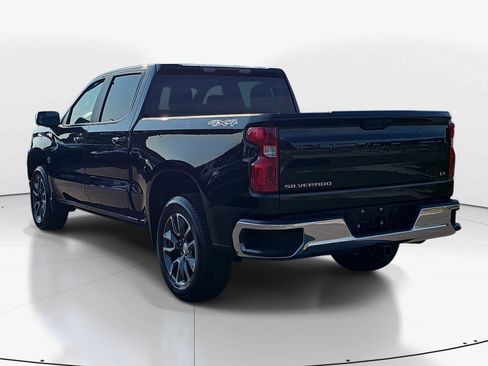 Used 2023 Chevrolet Silverado 1500 LT AWD/4WD image 6