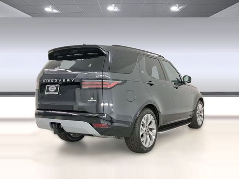 New 2026 Land Rover Discovery Limited Edition image 9