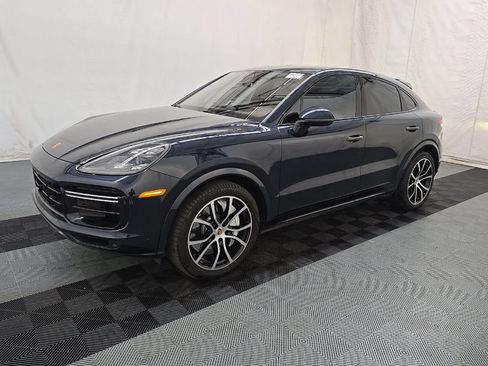Used 2022 Porsche Cayenne Turbo AWD/4WD image 2