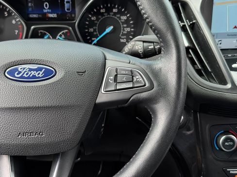 Certified 2018 Ford Escape Titanium AWD/4WD image 24